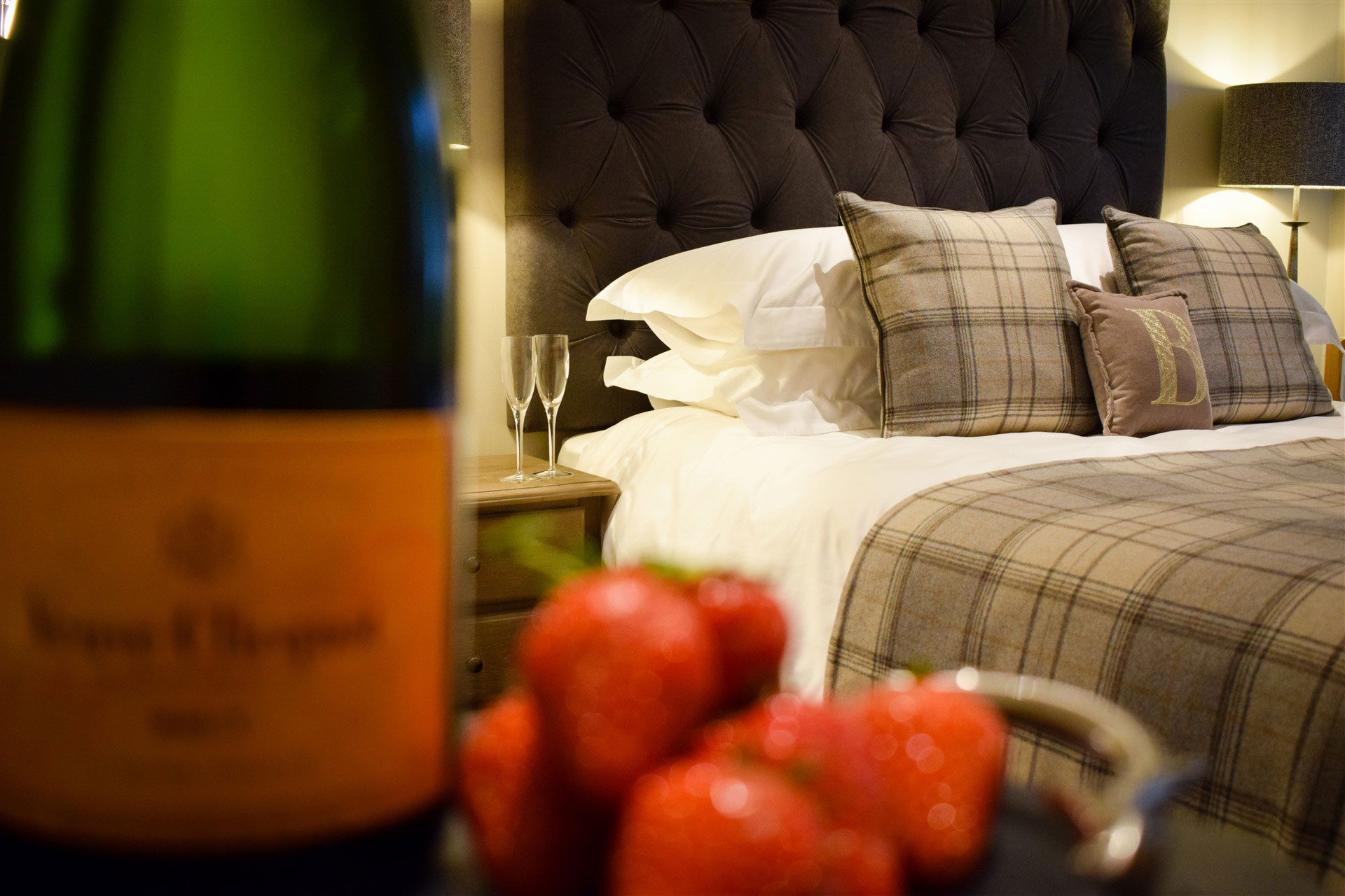 bedroom1-champagne